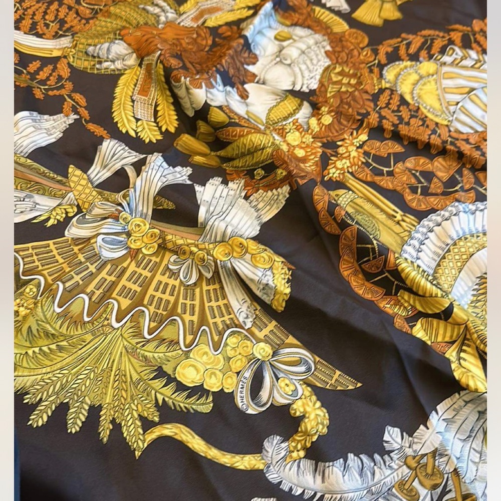 Hermes scarf aunthentic, Preloved